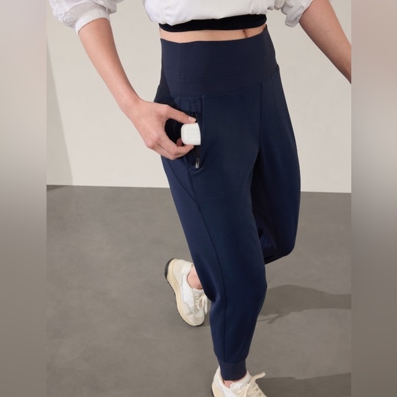 NWT Venice Navy High Rise Joggers Size Medium/Tall - Picture 4 of 8